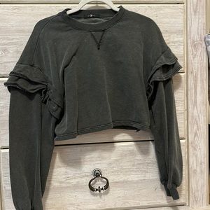 Gray cropped long sleeve